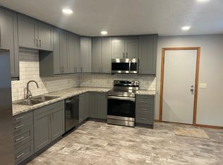 2109 S Holt Ave, Sioux Falls, SD 57103