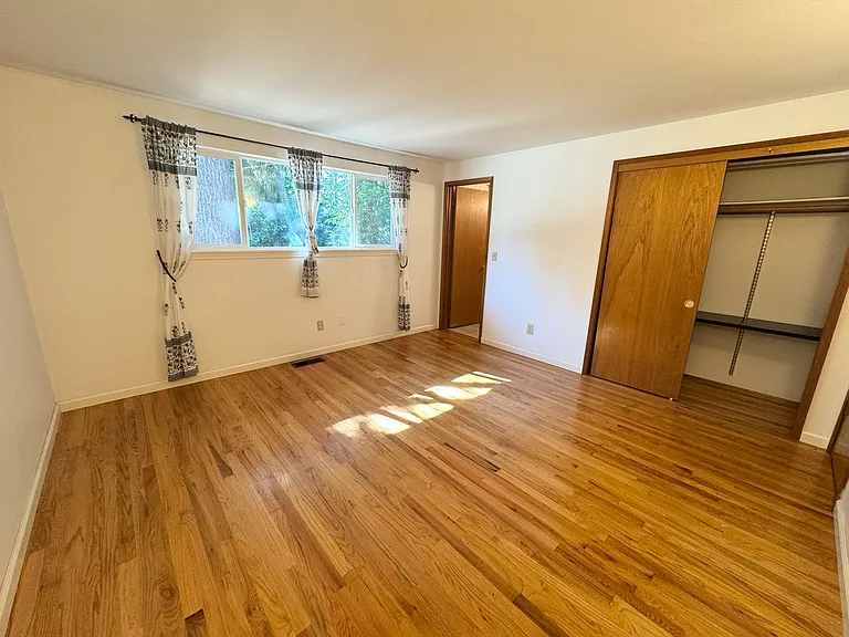 405 156th Pl NE — Photo 17