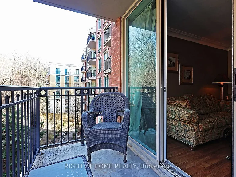 38 William Carson Cres #615 — Photo 15