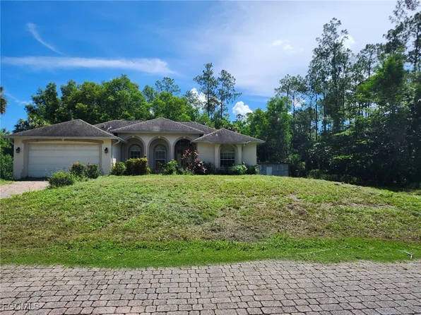 620 3rd St SW, Naples, FL 34117