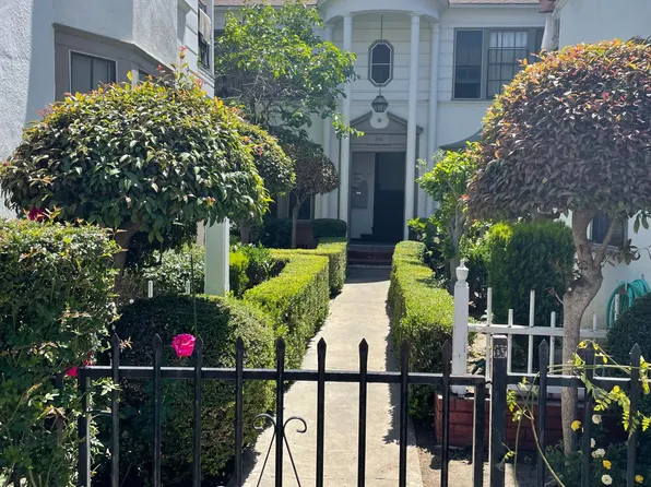 750 N Saint Andrews Pl, Los Angeles, CA 90038