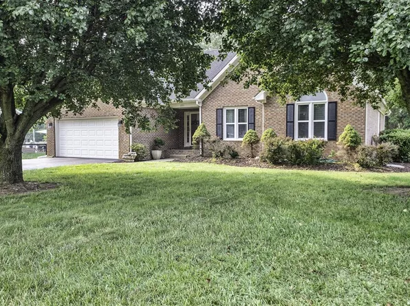 271 Sugar Mill Dr, Bowling Green, KY 42104