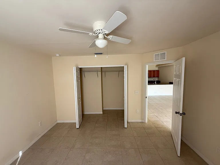 4131 SW 8th Pl #4131 — Photo 8