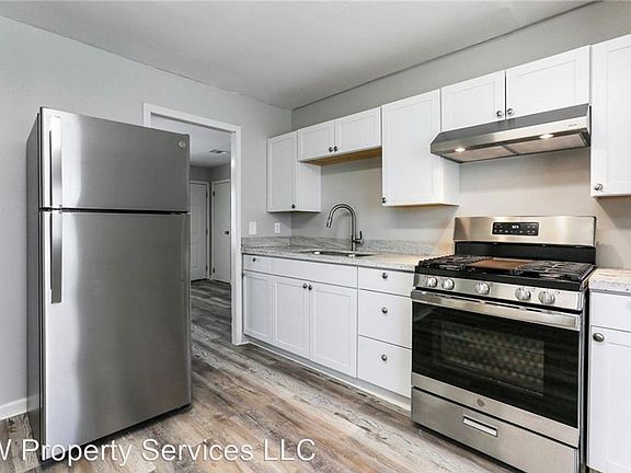 4th image of 108 Helen Dr