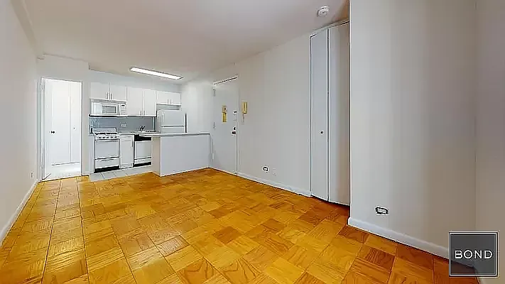 Rented by Bond New York | media 2