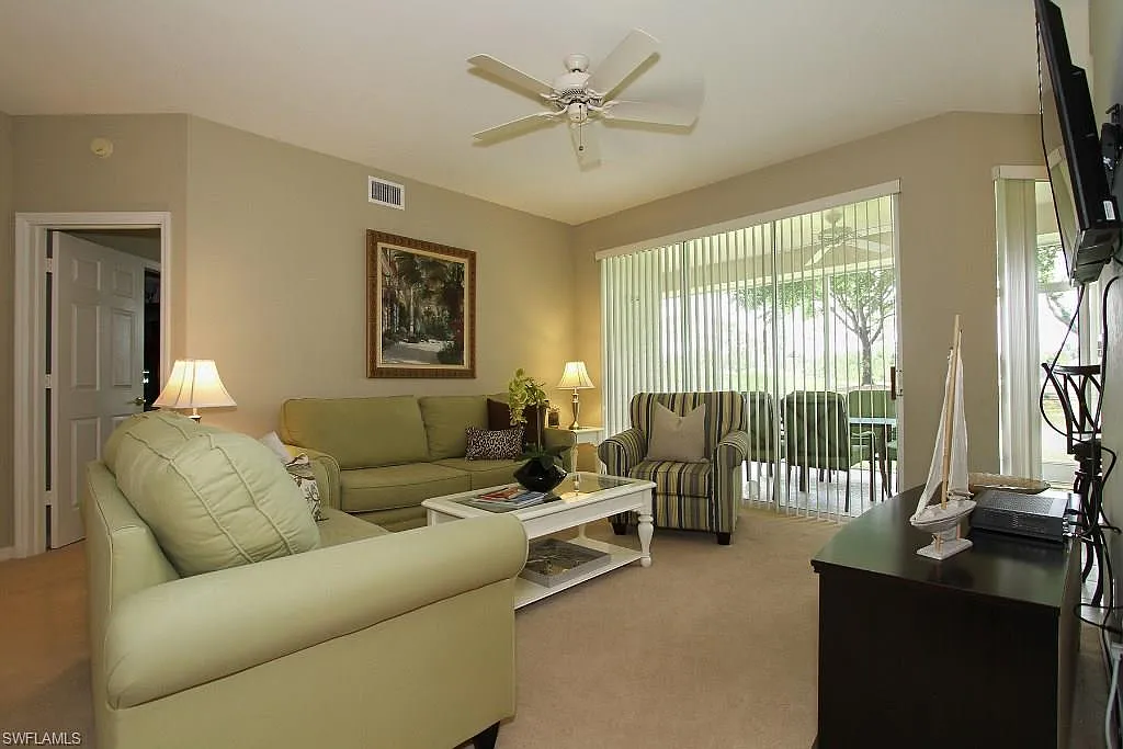 3 bed, 2.0 bath, 1560 sqft, $7,500 — Photo 4