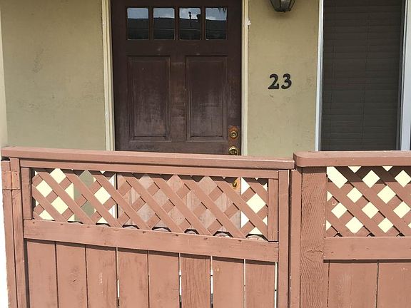 2nd image of 927 E 4th St #Downstairs