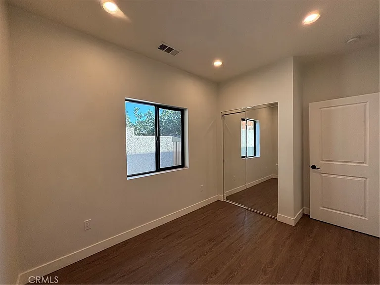 1668 Glen Ave — Photo 13