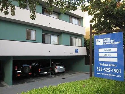 4th image of 1824 Manning Ave APT 3
