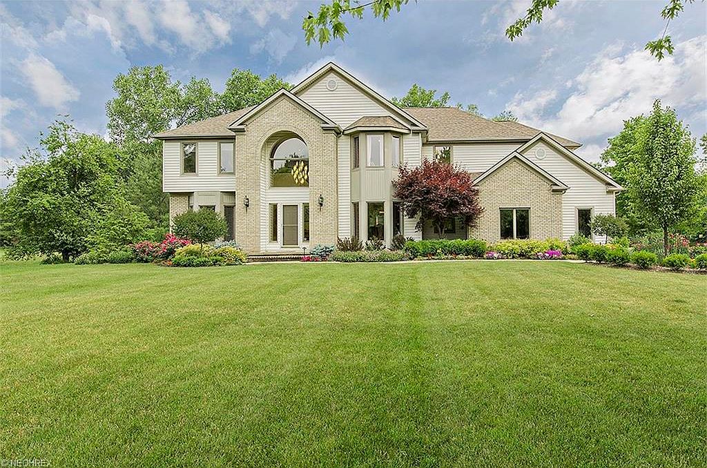 37805 Windy Hill Ln, Solon, OH 44139 Zillow