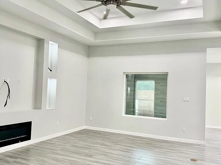 7005 Heliconia Dr — Photo 13
