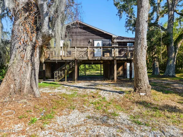 5042 Highway 604, Pearlington, MS 39572