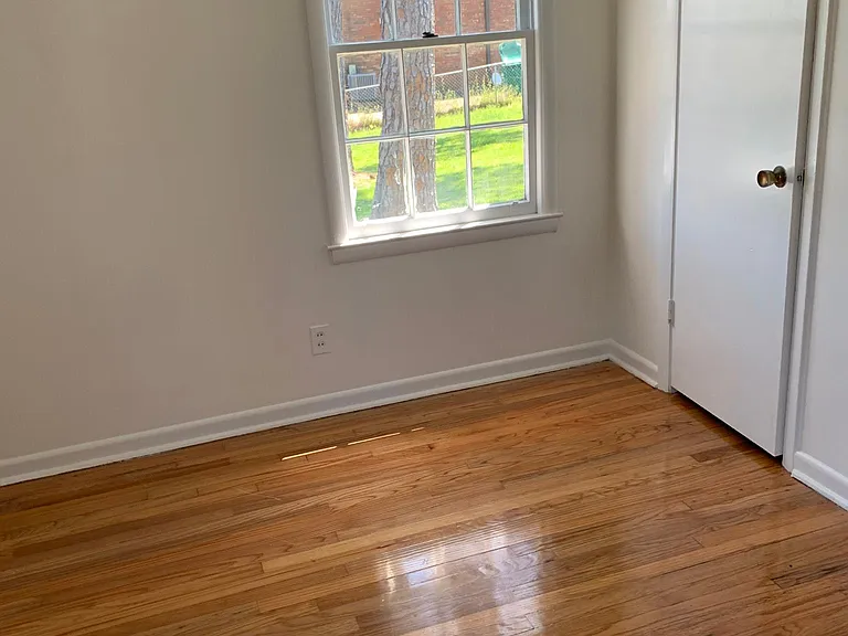 2314 12th Ave — Photo 13