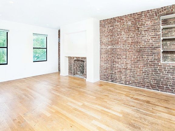 3rd image of 3610 Broadway Frnt 3