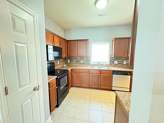4th image of 416 Peregrine Ridge Rd