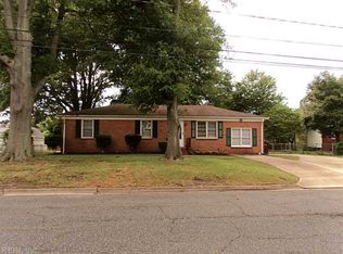 1044 Vanderploeg Dr, Chesapeake, VA 23320