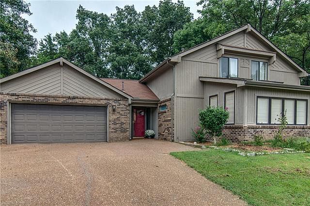 1st image of 2552 Somerset Dr