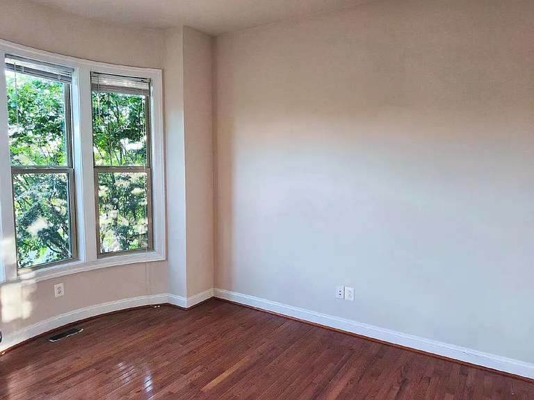 20792 Exchange St — Photo 10