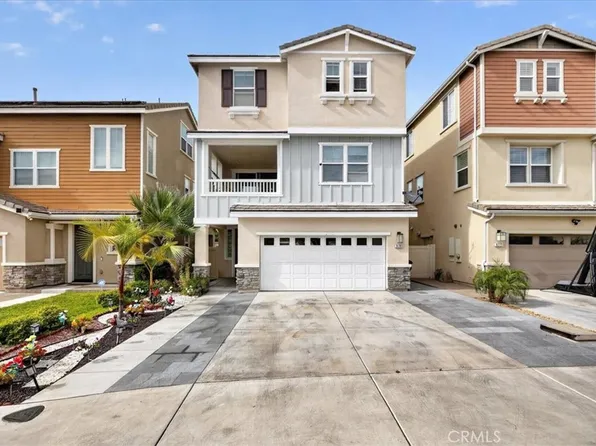 9701 Hawkeye Ln, Anaheim, CA 92804