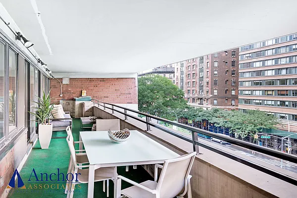 Sold by Anchor Associates | media 32