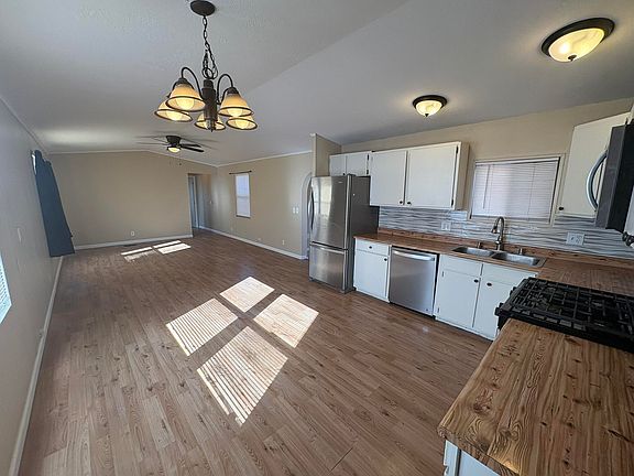 2nd image of 842 Camino Don Jacobo