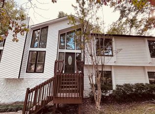 1903 Oakleaf Ln, Lithia Springs, GA 30122