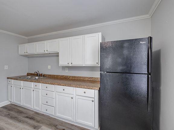 4th image of 206 S Park Ave #230