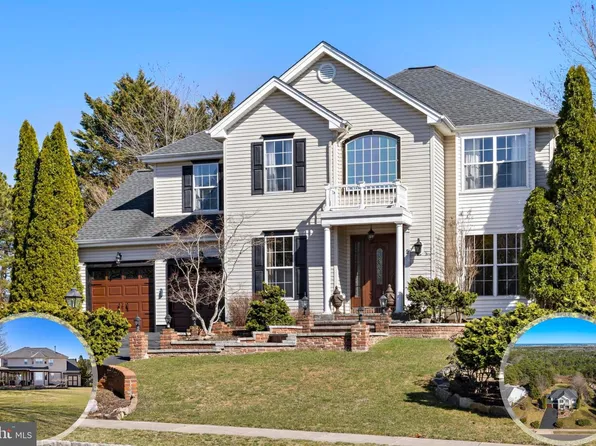 5 Jon Dr, Barnegat, NJ 08005