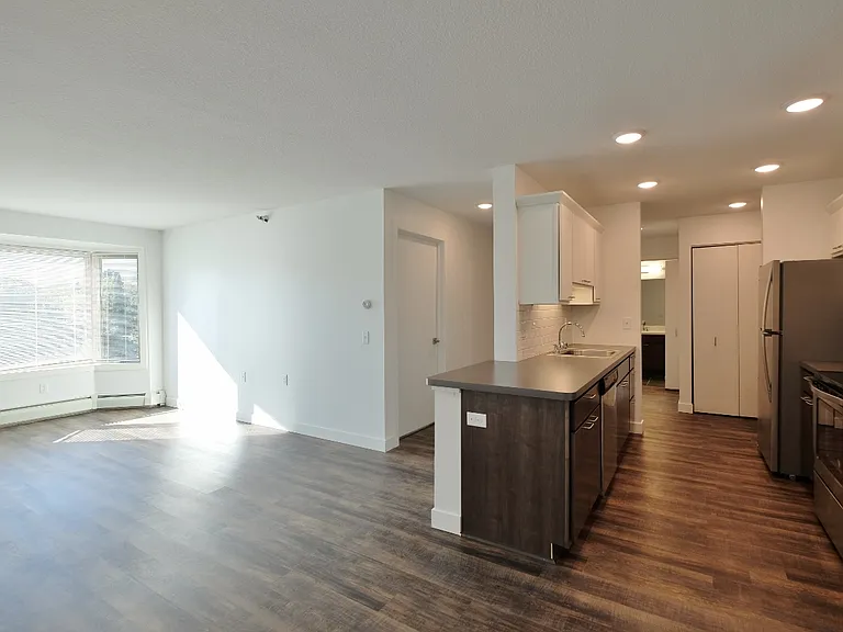 The Markham — Photo 68