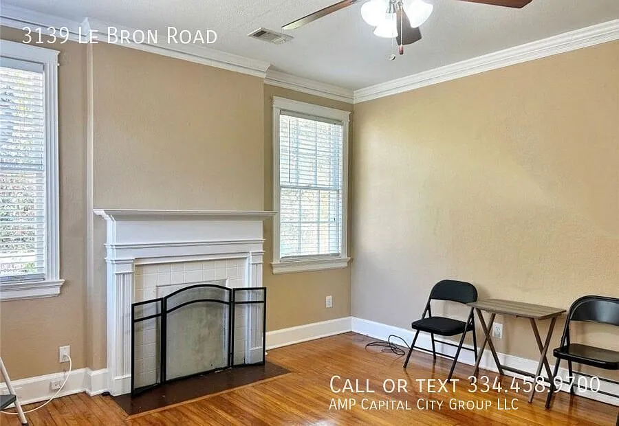 Charming Cloverdale Duplex Spacious 1 Bed, Hardwood Floors & Prime Location! — Photo 2