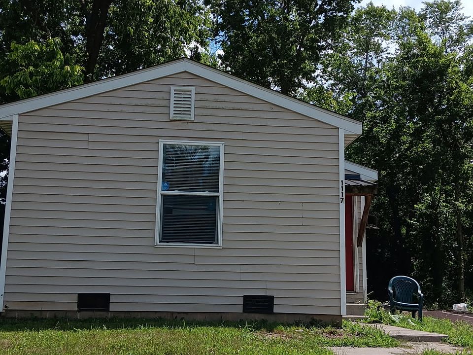 1st image of 1117 W Roache St