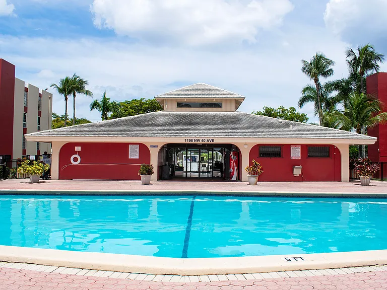 Soak up the Sun & Splash into Happiness!