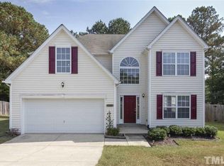 109 Polyanthus Pl, Holly Springs, NC 27540