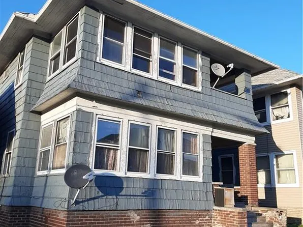 2758 Monroe St, Toledo, OH 43606