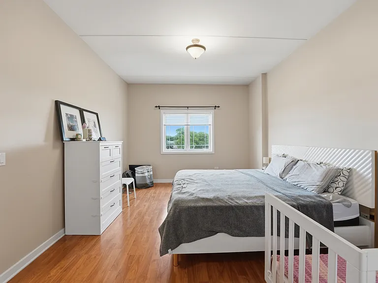 5588 N Lincoln Ave #402 — Photo 13