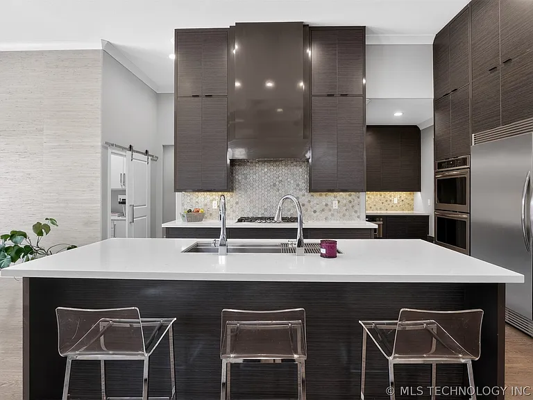 1119 W 86th Pl S — Photo 10