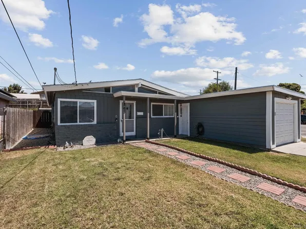 863 Ginna Pl, San Diego, CA 92114