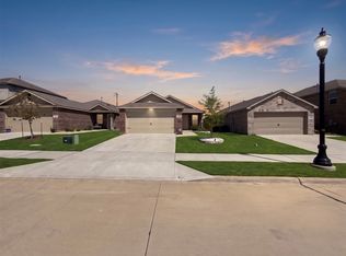 14033 Earlham St, Pilot Point, TX 76258