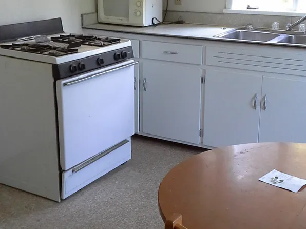 931 E State St #2R, Ithaca, NY 14850