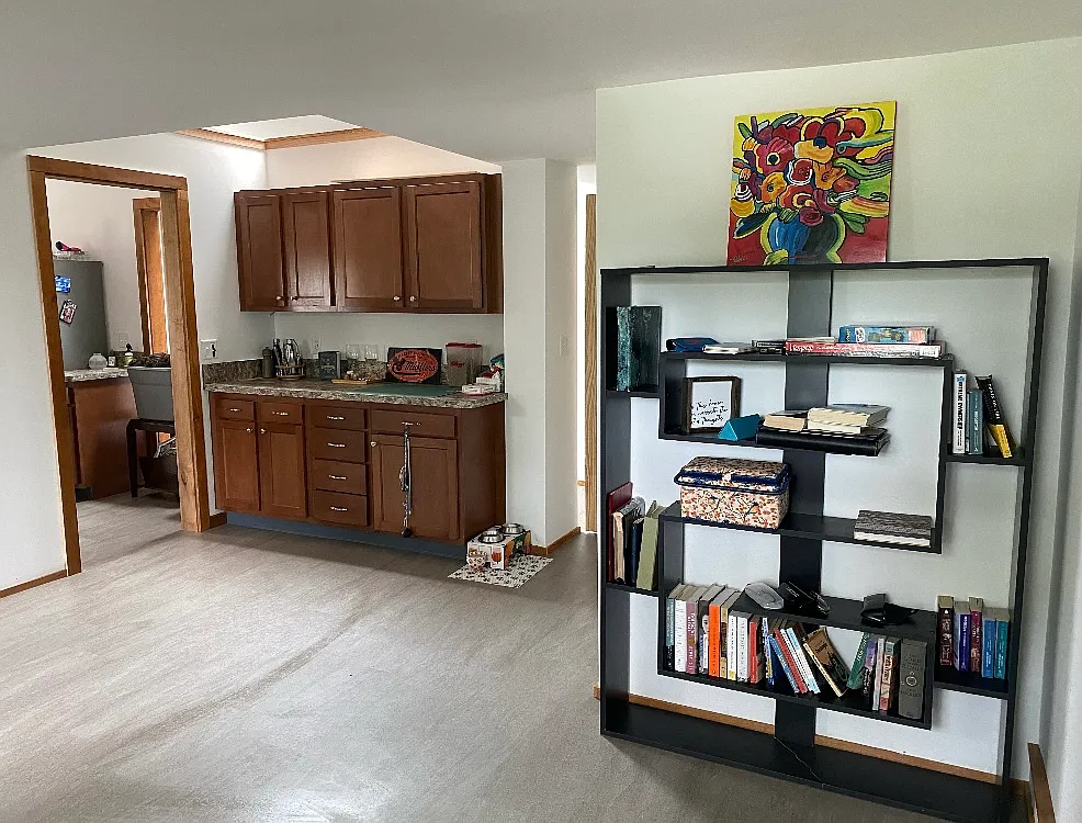 4200 W Liberty Rd — Photo 1