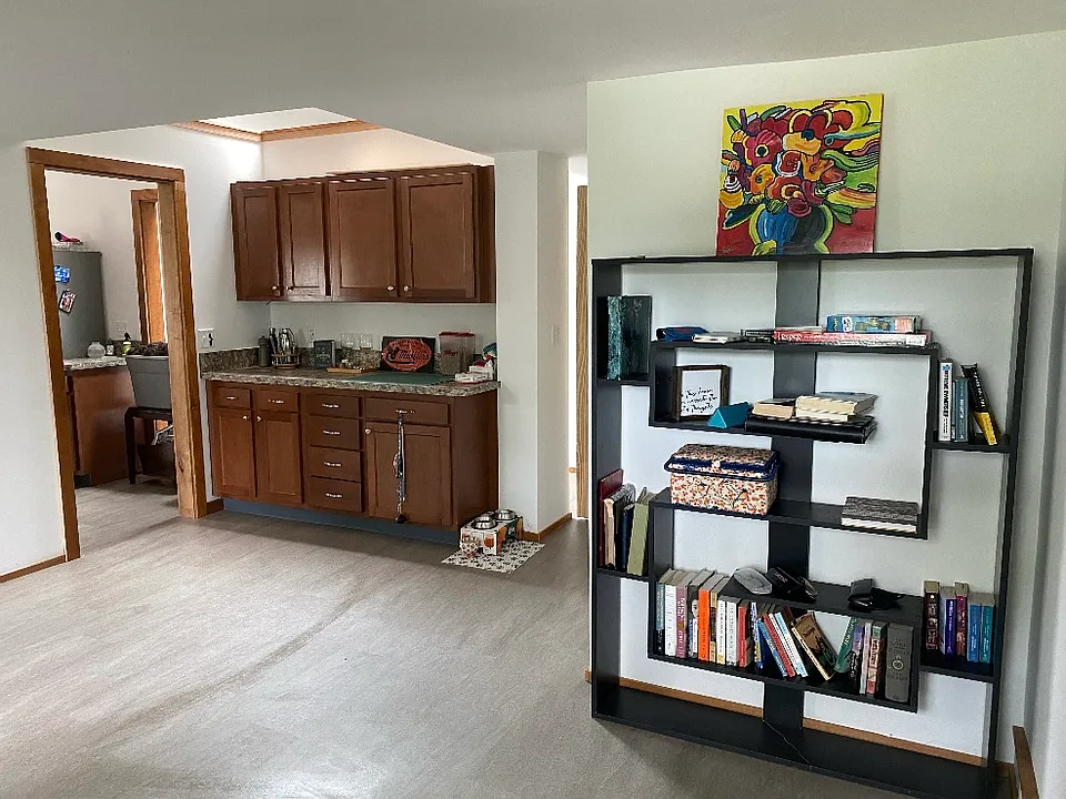 4200 W Liberty Rd #1