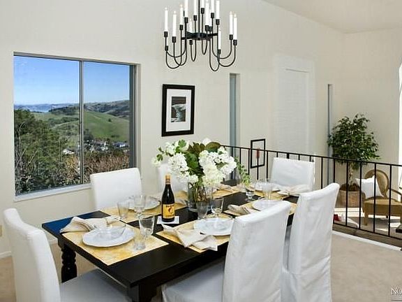 5th image of 16 Escalon Dr