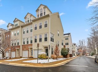 5317 Chieftain Cir, Alexandria, VA 22312