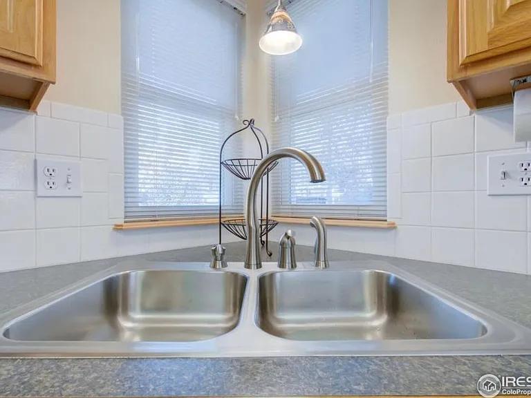 4020 Stoney Creek Dr — Photo 10