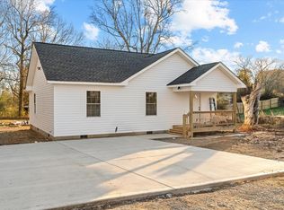 216 Scobie Ave, Dalton, GA 30721