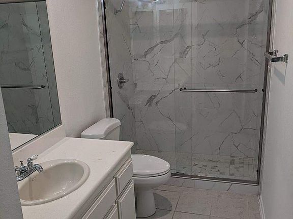 3rd image of 901 Golden Springs Dr Unit C7