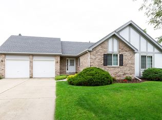 3421 W Bretons Dr, McHenry, IL 60050