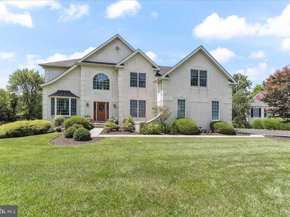 10 William Howard Dr, Glen Mills, PA 19342