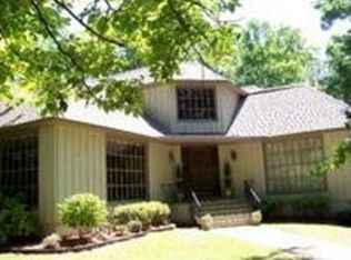 101 Sleepy Hollow Dr, Columbus, MS 39705