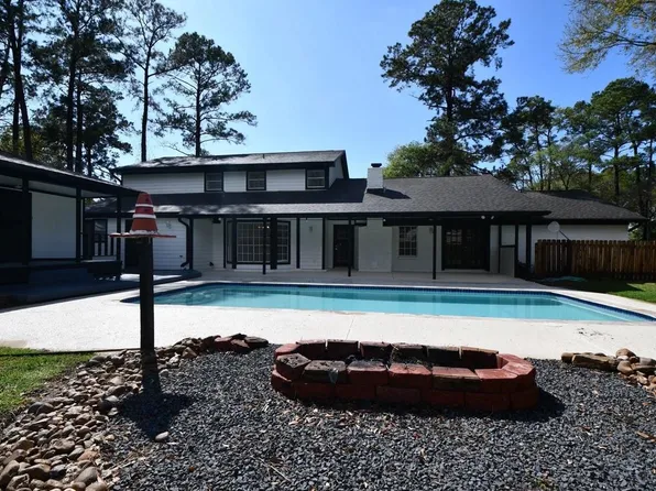 11534 Oak Valley Dr, Houston, TX 77065